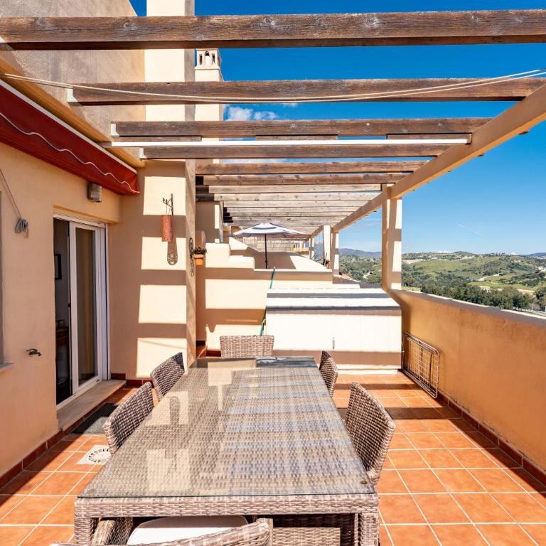 Las Terrazas - Two-Bedroom Deluxe Apartment with Ocean View - 5