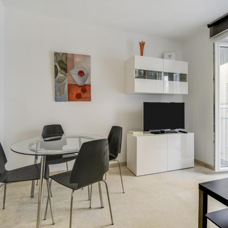 Apartamento Torre - Apartamento Superior de 1 dormitorio con balcón - 1
