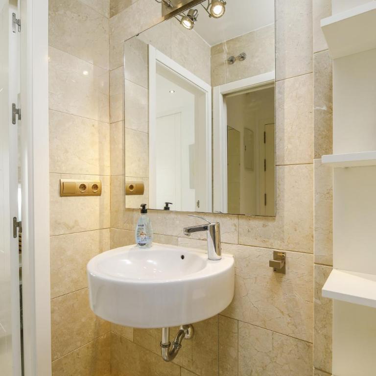 Apartamento Torre - Apartamento Superior de 1 dormitorio con balcón - 16