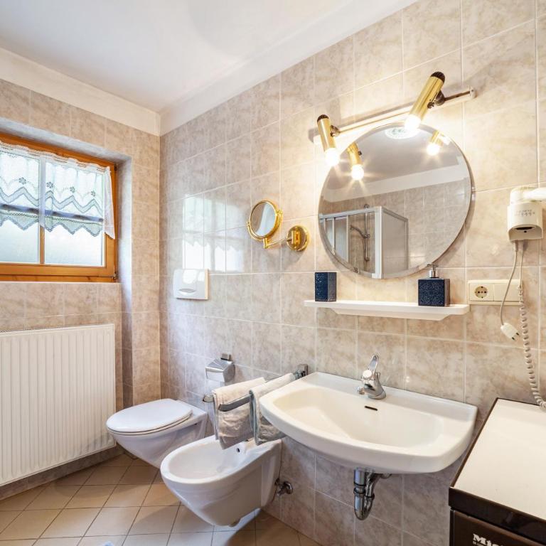 Ferienwohnung Innerkaserbach - Two-Bedroom Deluxe Apartment with Garden View - 10