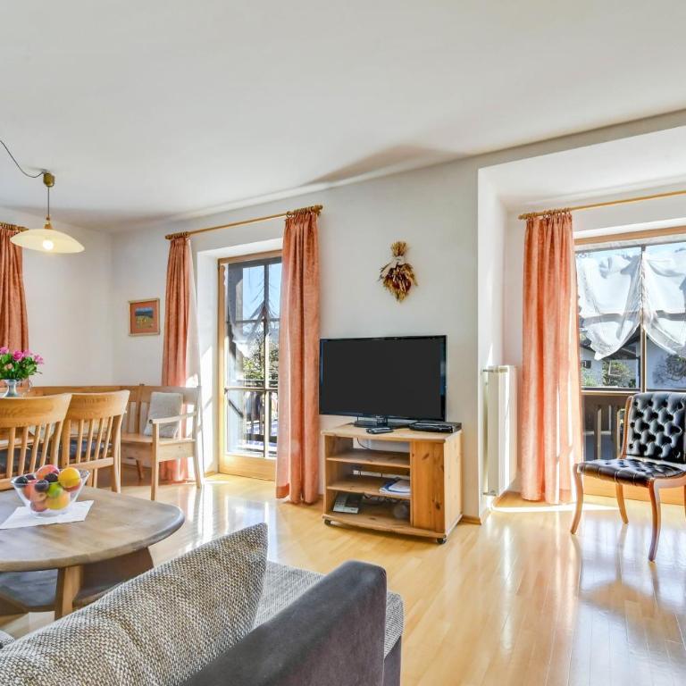 Katharinenhof Ferienwohnung Kramer Groß (3) - Superior Apartment mit 1 Schlafzimmer und Balkon - 1