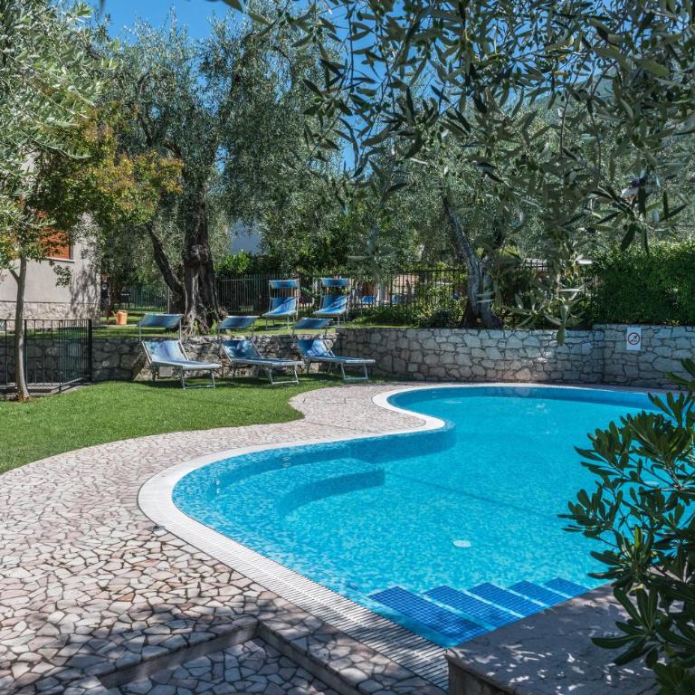 appartamento casa stefi n1 - Appartamento Deluxe con 2 Camere da Letto e Balcone - 1