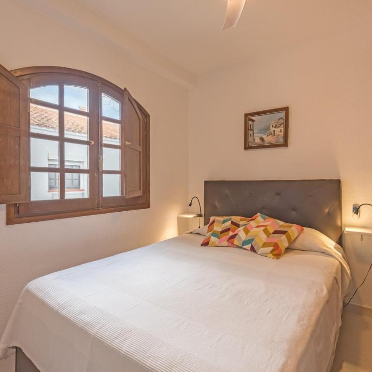 Penthouse apartment - Three-Bedroom Apartment with Water View - 19