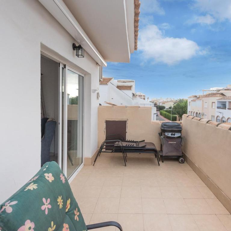 Penthouse apartment - Three-Bedroom Apartment with Water View - 22
