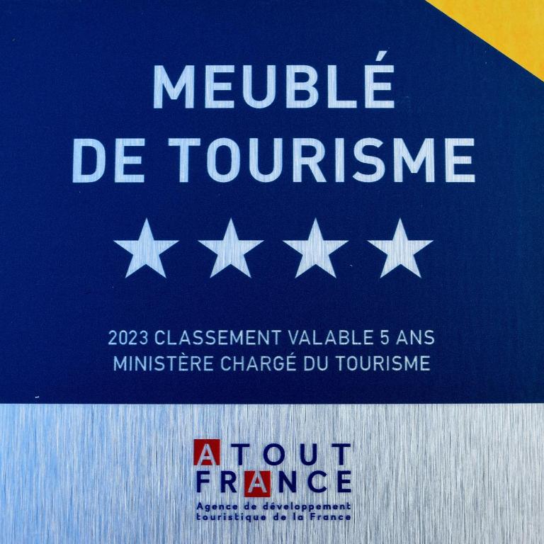 Au Clair Matin à La Mure - Two-Bedroom Deluxe Apartment with Garden View - 17