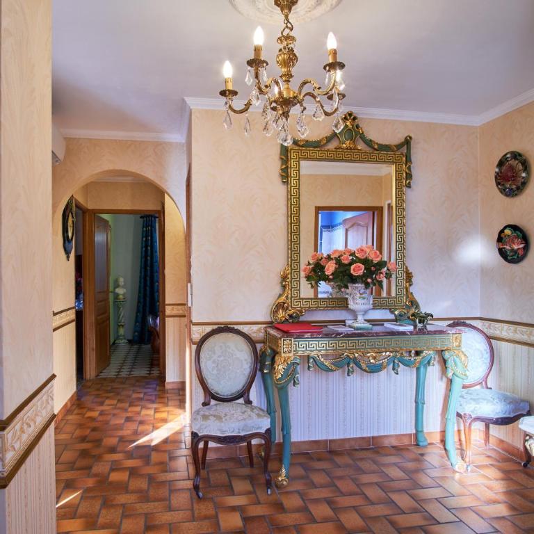 Au Clair Matin à La Mure - Two-Bedroom Deluxe Apartment with Garden View - 4