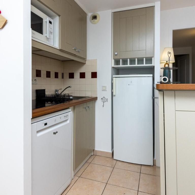 Appartement Bisbau - Appartement 1 Chambre - Vue sur Jardin - 11