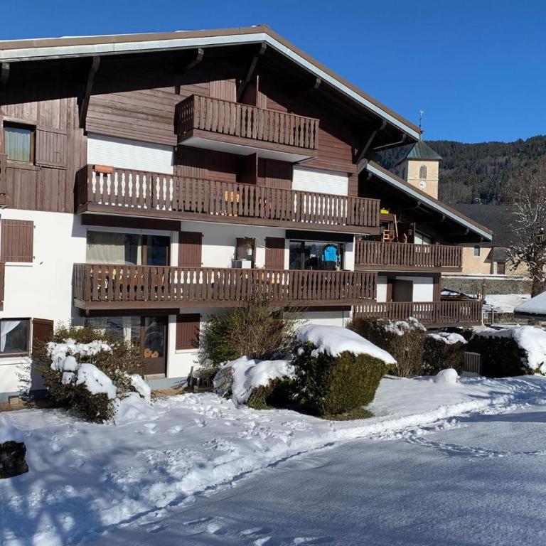 Appt de montagne Araches - Appartamento Deluxe con 2 Camere da Letto e Vista Giardino - 1