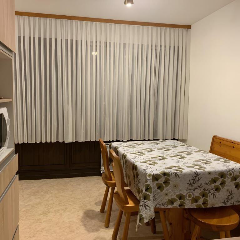 Appt de montagne Araches - Appartamento Deluxe con 2 Camere da Letto e Vista Giardino - 9