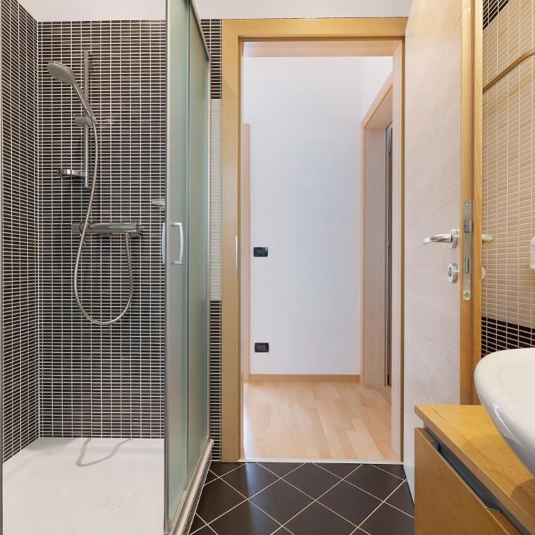 Casa-lago suite 55 - Appartamento Deluxe con 2 Camere da Letto e Vista Giardino - 29