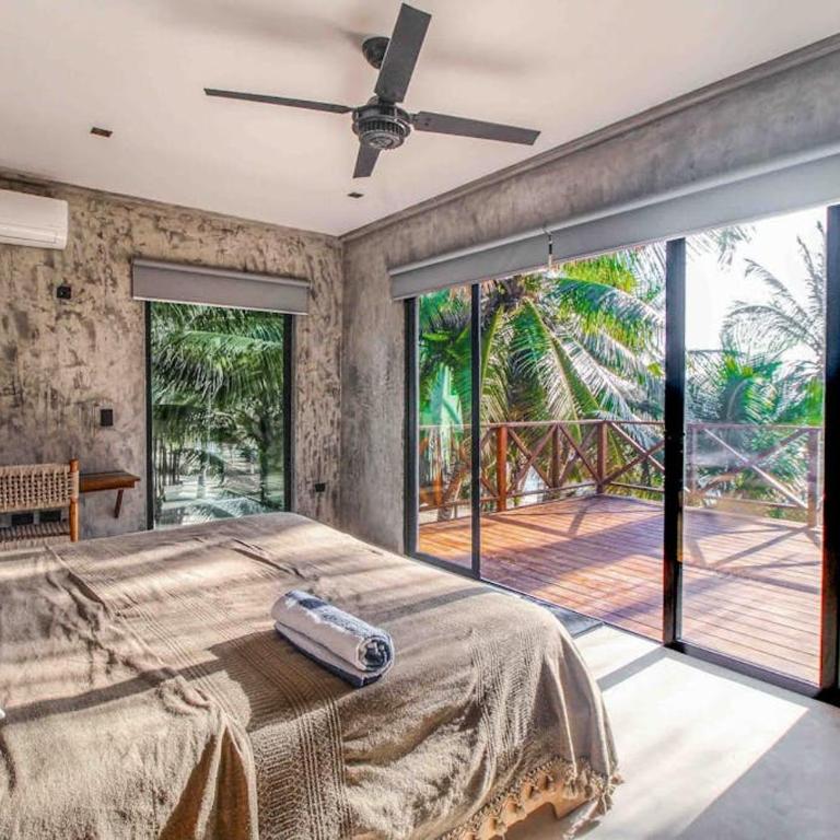 Beachfront home with private heated pool jacuzzi sauna ocean views & AC - 7th Heaven - Casa - 33