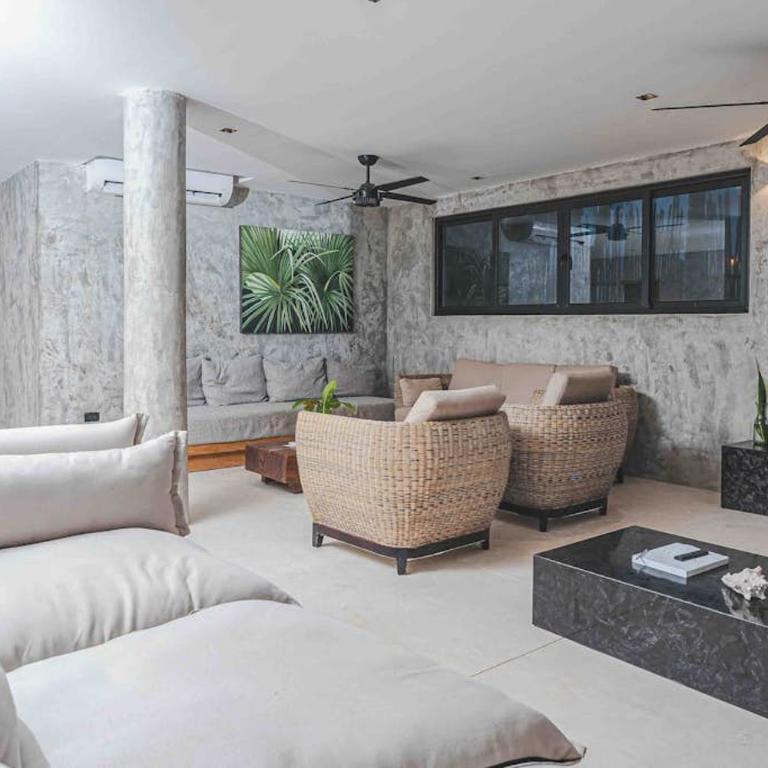 Beachfront home with private heated pool jacuzzi sauna ocean views & AC - 7th Heaven - Casa - 64