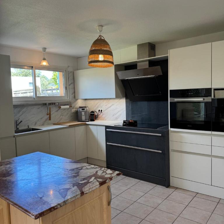 Villa Casa Brisa, pour 6 voyageurs, proche des plages à 8 minutes en vélo - Villa 3 Chambres - 13