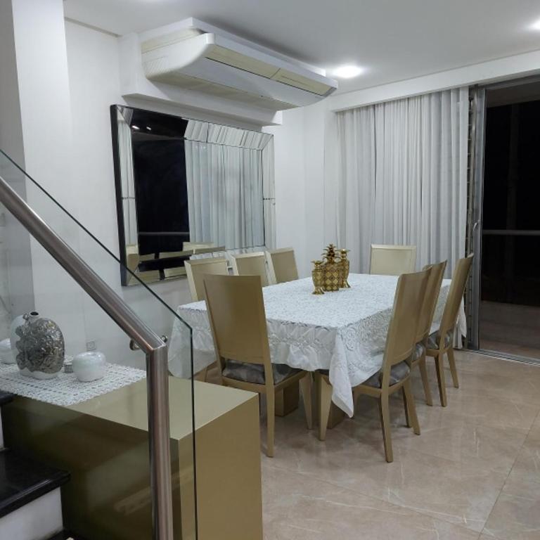 Apartamento Duplex con Excelente vista al Mar - Centro Historico - Three-Bedroom House - 60