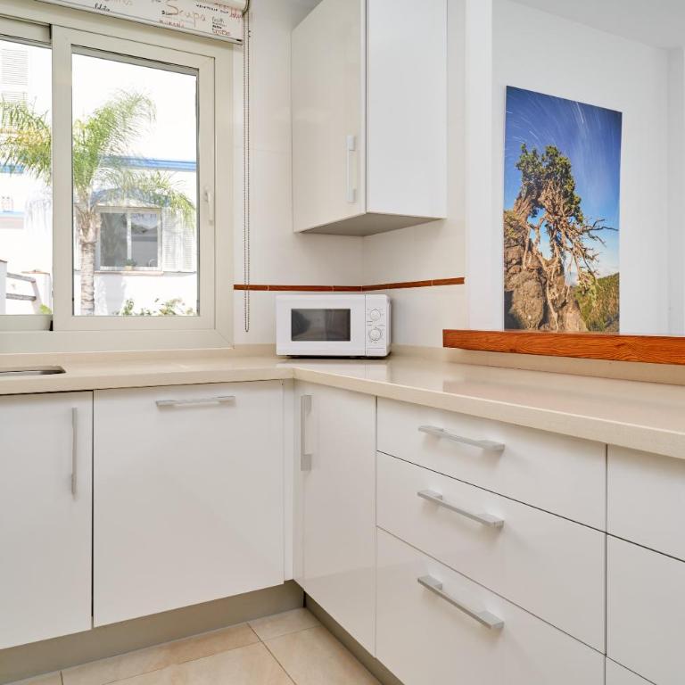 Tropical Oasis - Apartamento Deluxe de 2 dormitorios con vistas al jardín - 7