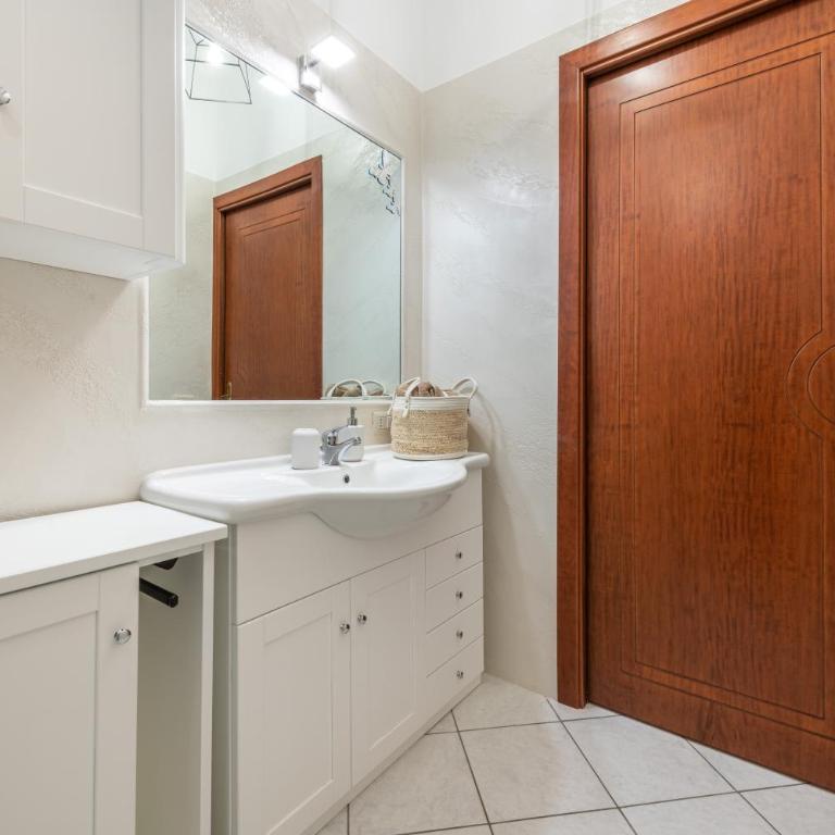 Suite Home Simius - Appartamento Deluxe con 2 Camere da Letto e Vista Oceano - 27