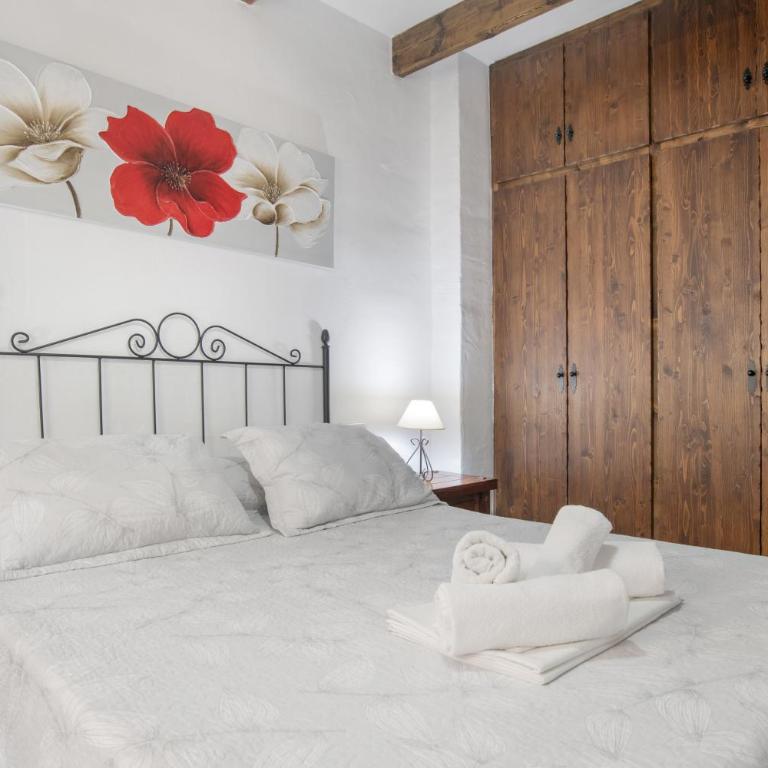 Apartamentos el Cortijo - Habitación Triple con vistas al jardín - 15