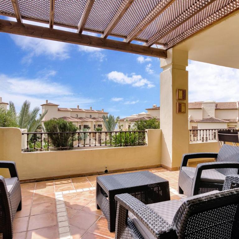 Villa Gadea 6-2 - Apartamento Premium de 3 dormitorios con balcón - 2