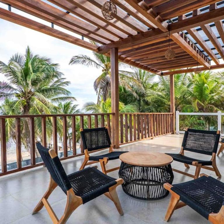 Beachfront paradise with private pool ocean view full kitchen & shaded patio - Villa Mandala - Casa - 23