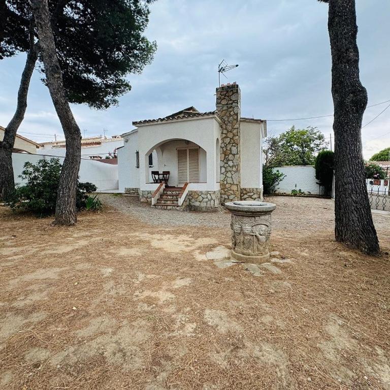 Villa El Pozo - 400m Playa Riells - Casa de 2 dormitorios - 12