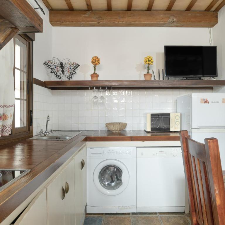 Apartamentos el Cortijo - Habitación Cuádruple - vistas al jardín - 9