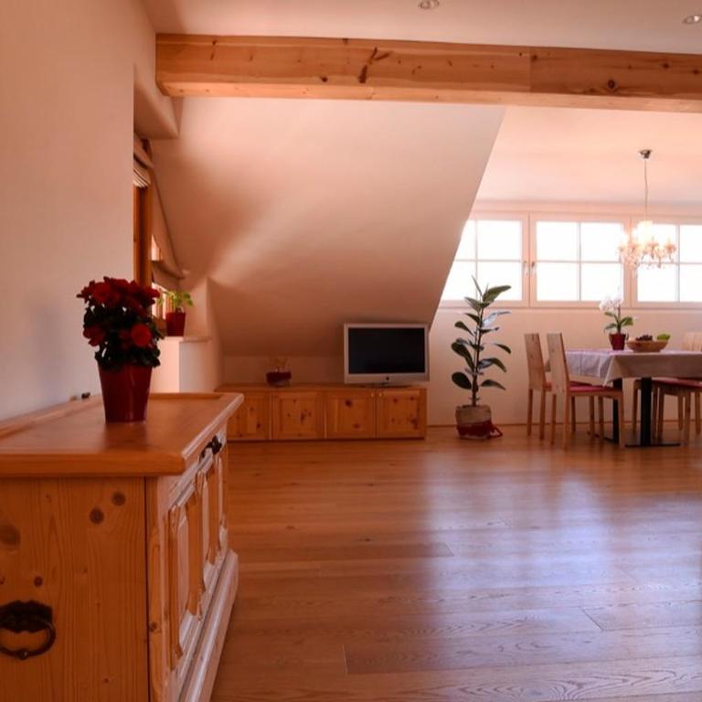 Rosengartnerhof Apt Maultasch - Appartamento Deluxe con 2 Camere da Letto e Vista Giardino - 2