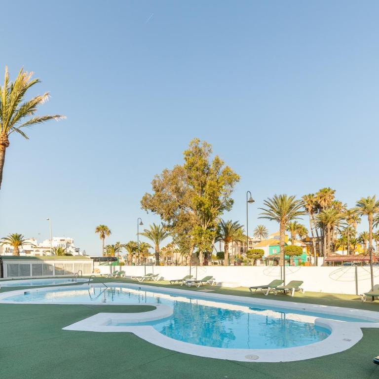Las Buganvillas - Superior Apartment with City View - 17