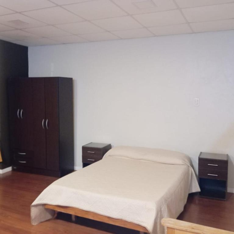 Monoambiente grande y luminoso en el bosque de La Plata - Apartamento de 1 dormitorio - 6
