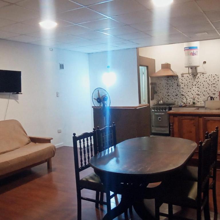 Monoambiente grande y luminoso en el bosque de La Plata - Apartamento de 1 dormitorio - 8