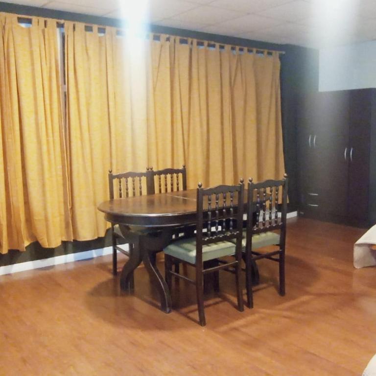 Monoambiente grande y luminoso en el bosque de La Plata - Apartamento de 1 dormitorio - 13