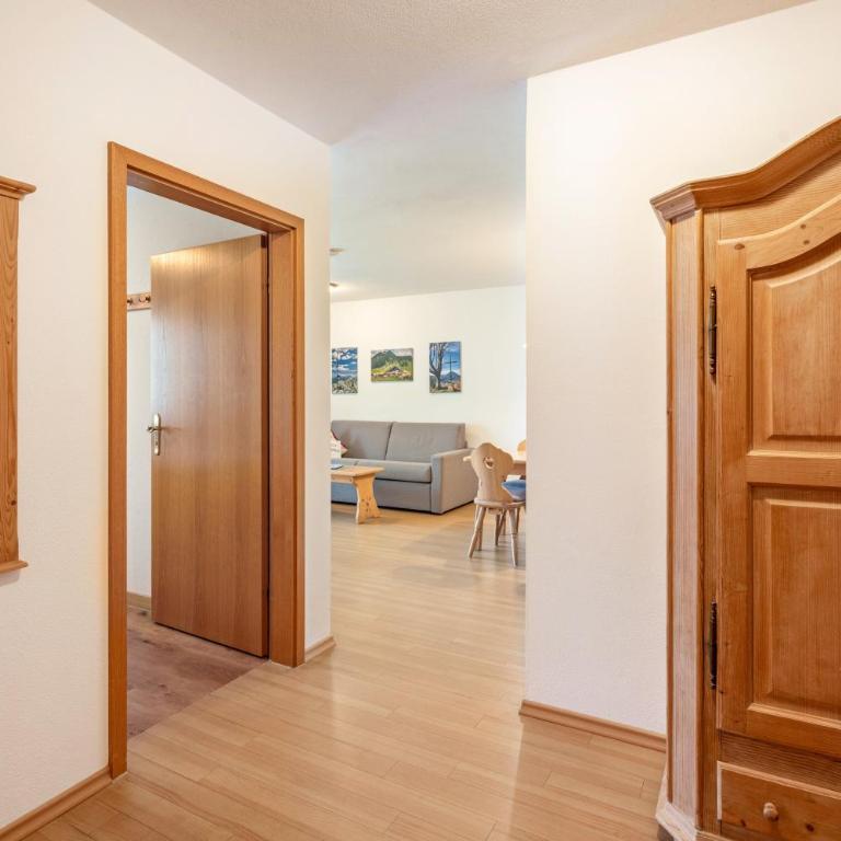 Fewo Brünnstein - Nr 11 Pool, Sauna - Superior Apartment mit 1 Schlafzimmer und Balkon - 11