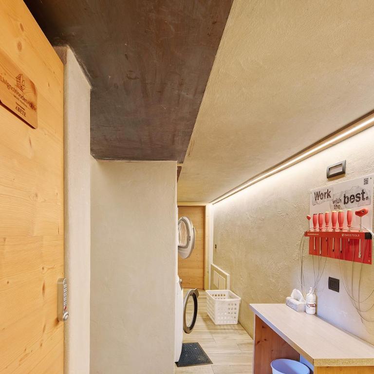 Livigno Wooden House - Two-Bedroom Deluxe Apartment with Garden View - 21