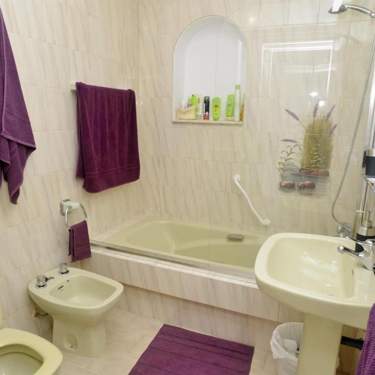 Beachside penthouse Cala de Mijas - Three-Bedroom Apartment with Water View - 15