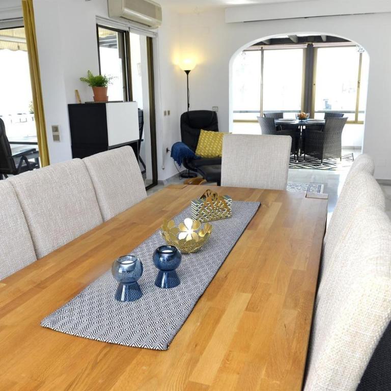 Beachside penthouse Cala de Mijas - Three-Bedroom Apartment with Water View - 8