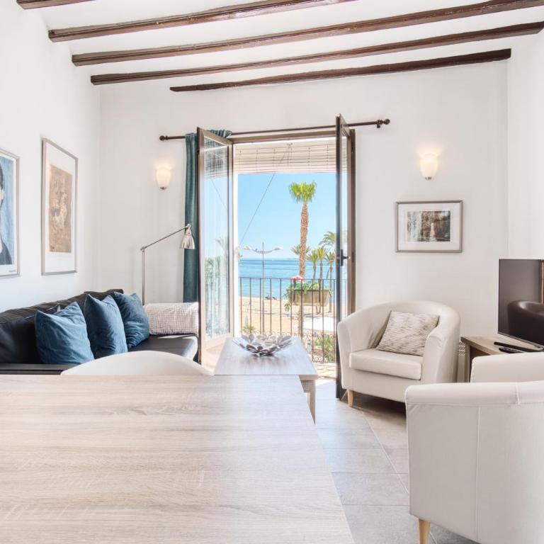 Casa amarilla del mar piso 2 - Superior One-Bedroom Apartment with Balcony - 20