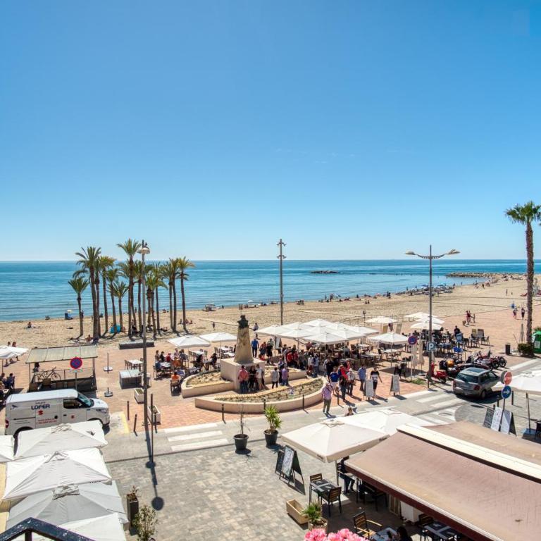 Casa amarilla del mar piso 2 - Superior One-Bedroom Apartment with Balcony - 1