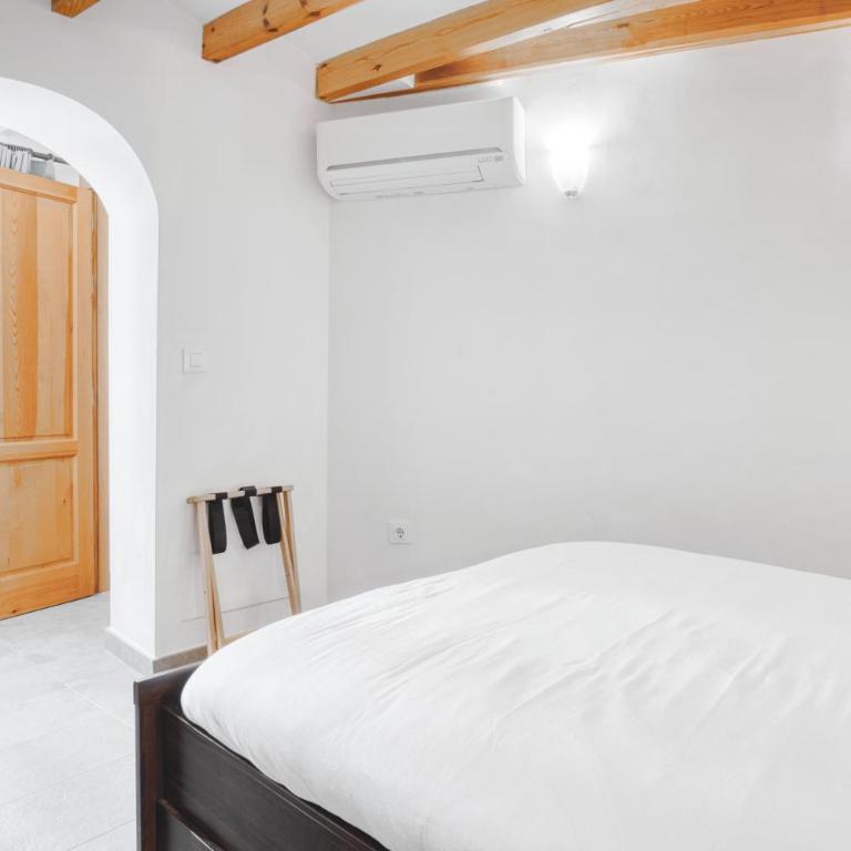 Casa amarilla del mar piso 2 - Superior One-Bedroom Apartment with Balcony - 17