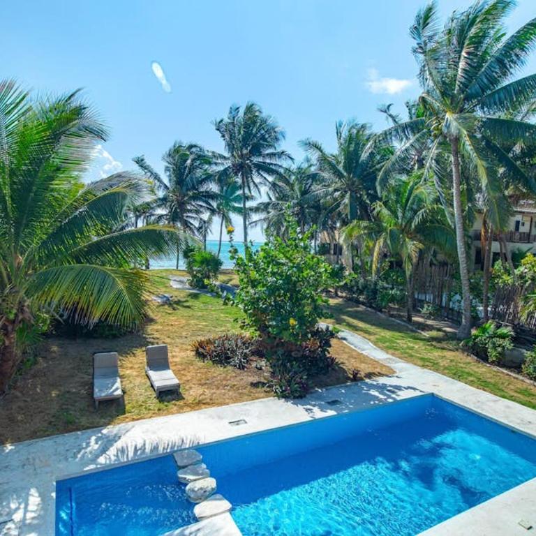 Beachfront home with private pool beach access balcony with ocean views patio - Villa Belleza - Casa - 35