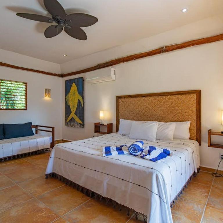 Beachfront home with private pool beach access balcony with ocean views patio - Villa Belleza - Casa - 13