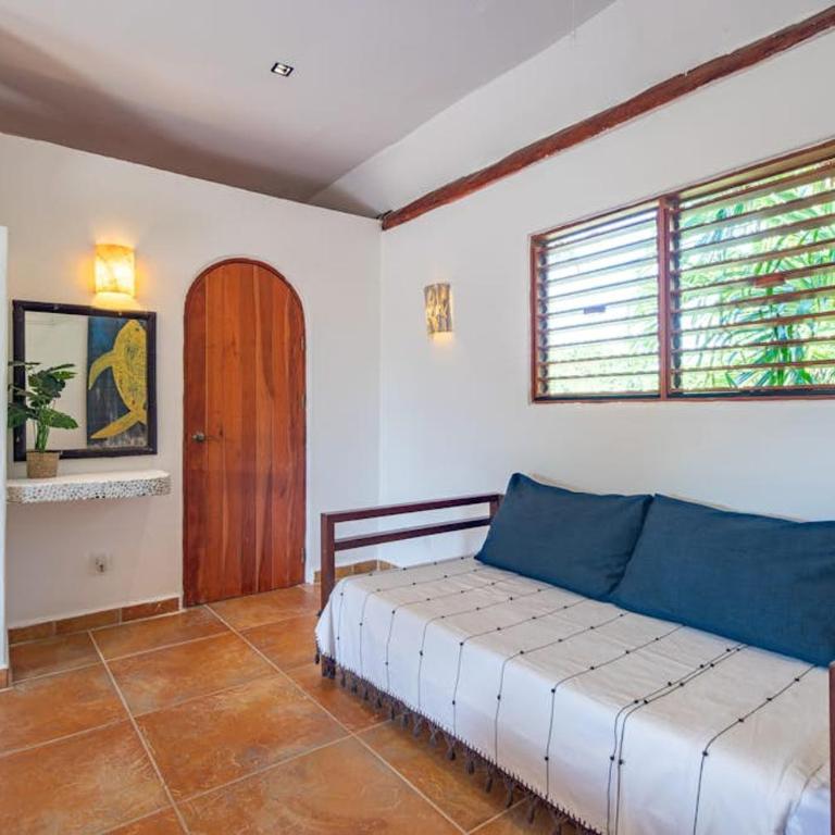 Beachfront home with private pool beach access balcony with ocean views patio - Villa Belleza - Casa - 19