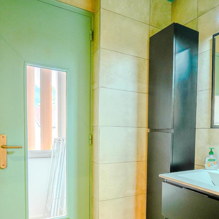 Quiet Arena - T5 Moderne Spacieux et Lumineux - Parking Gratuit - Balcon - Wifi Fibre - Apartment mit 4 Schlafzimmern - 4