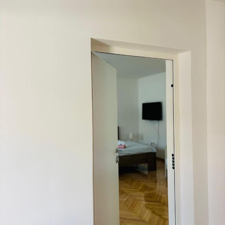Apartment Oak Root - One-Bedroom Apartment - 3