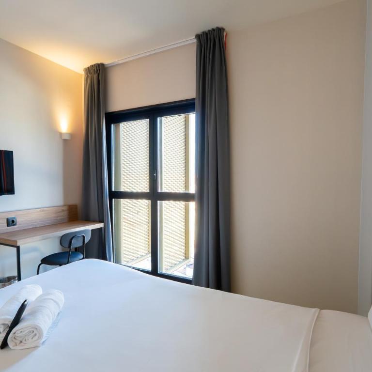 easyHotel Barcelona Fira - Habitación Doble Superior - 10