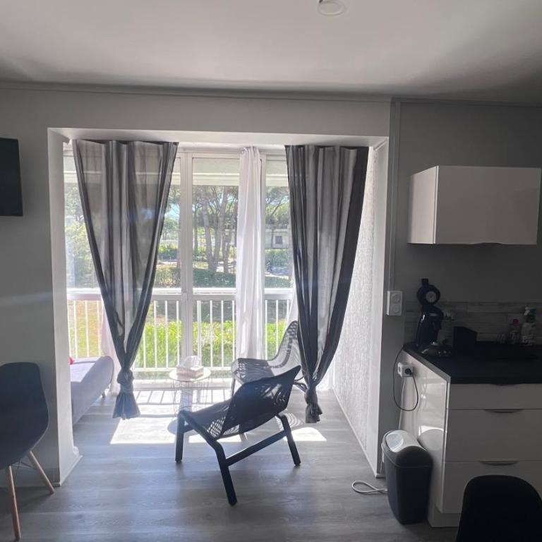 Les Appartements De Lina - Holiday 34 - Self Check-In - - One-Bedroom Apartment - 2