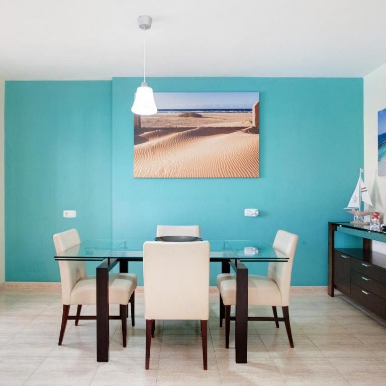 Villa Florencia - Three-Bedroom House - 8
