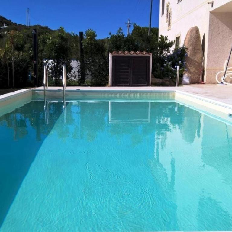Villa Florida 1 with private pool - Three-Bedroom Premium Apartment with Balcony - 2