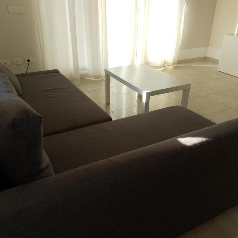 Villa Florida 1 with private pool - Three-Bedroom Premium Apartment with Balcony - 4