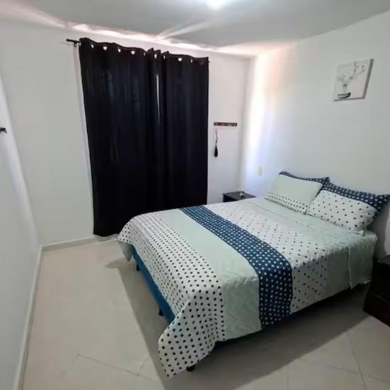 Comodo Apto 2 hab en San Gil con Piscina y sauna - Apartamento de 2 dormitorios - 10