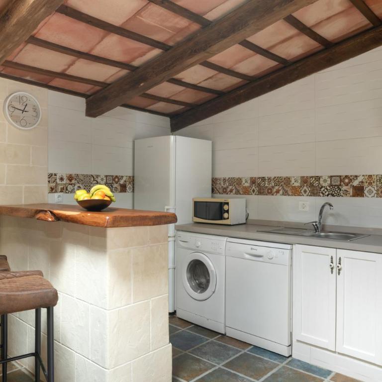 Apartamentos el Cortijo - Habitación Triple con vistas al jardín - 6