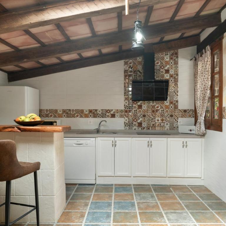 Apartamentos el Cortijo - Habitación Triple con vistas al jardín - 7
